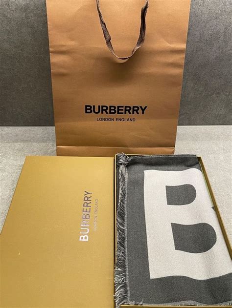 burberry plaid jacquard tasche grau|burberry clothing website.